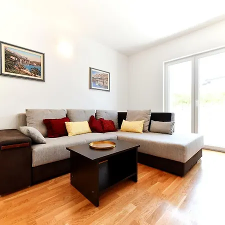 Hertz Apartment Imotski